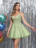 A-Line/Princess Spaghetti Straps Sleeveless Mini/Short Homecoming Dresses with Applique